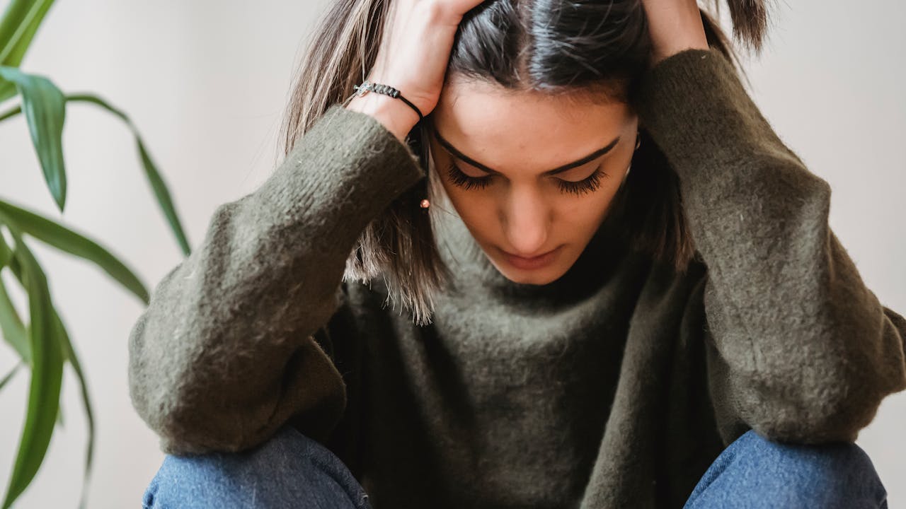 7 Ways to Help Someone with a Drinking Problem