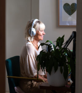 Human Design: The Map to Your Energetic Blueprint That Unlocks Your Authentic Purpose (Emma Dunwoody)