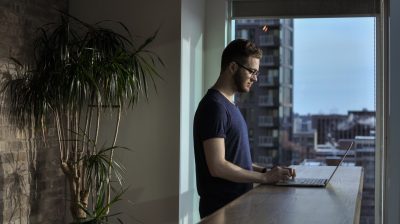 Computer Technology is Changing the Way We Work and Live: A Look at Work-Life Balance in the Digital Age