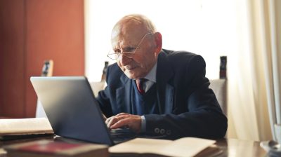 Healthy Aging in the Workplace: 3 Ways to Consider