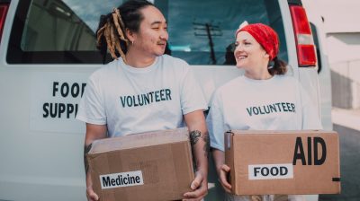 5 Ways Giving Back is Good for Your Mental Health