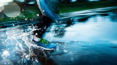 running-shoes-rain