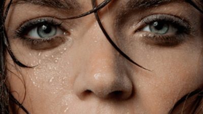 woman-sweating-face